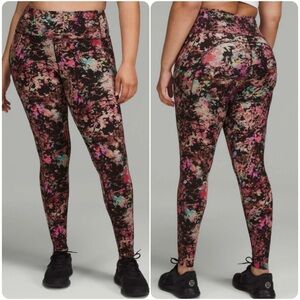 EUC Lululemon Stencil Blossom Fast and Free High-Rise Tight 28" Leggings